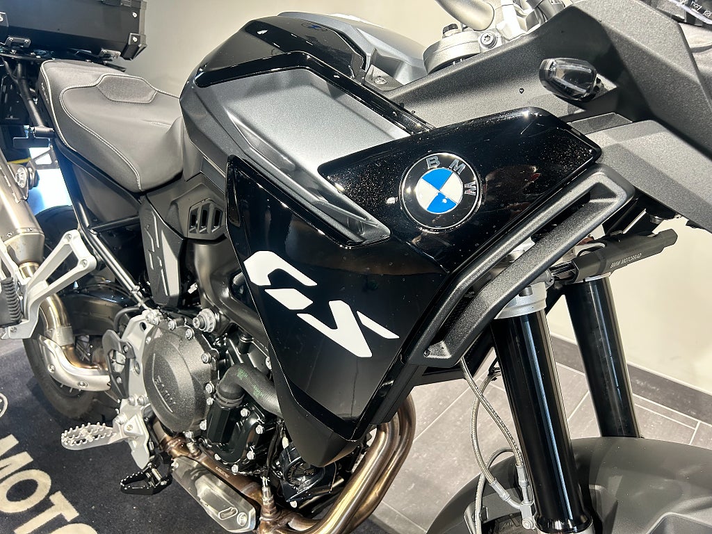 BMW F900GS 3,45%/141 mil/Wunderlich/Toppbox/Pakethållare