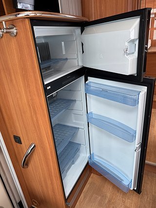 Husbil-integrerad Rapido Le Randonneur 251 9 av 20