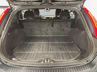 Volvo V60 Cross Country D3 Momentum S&V-hjul/Drag/Värmare