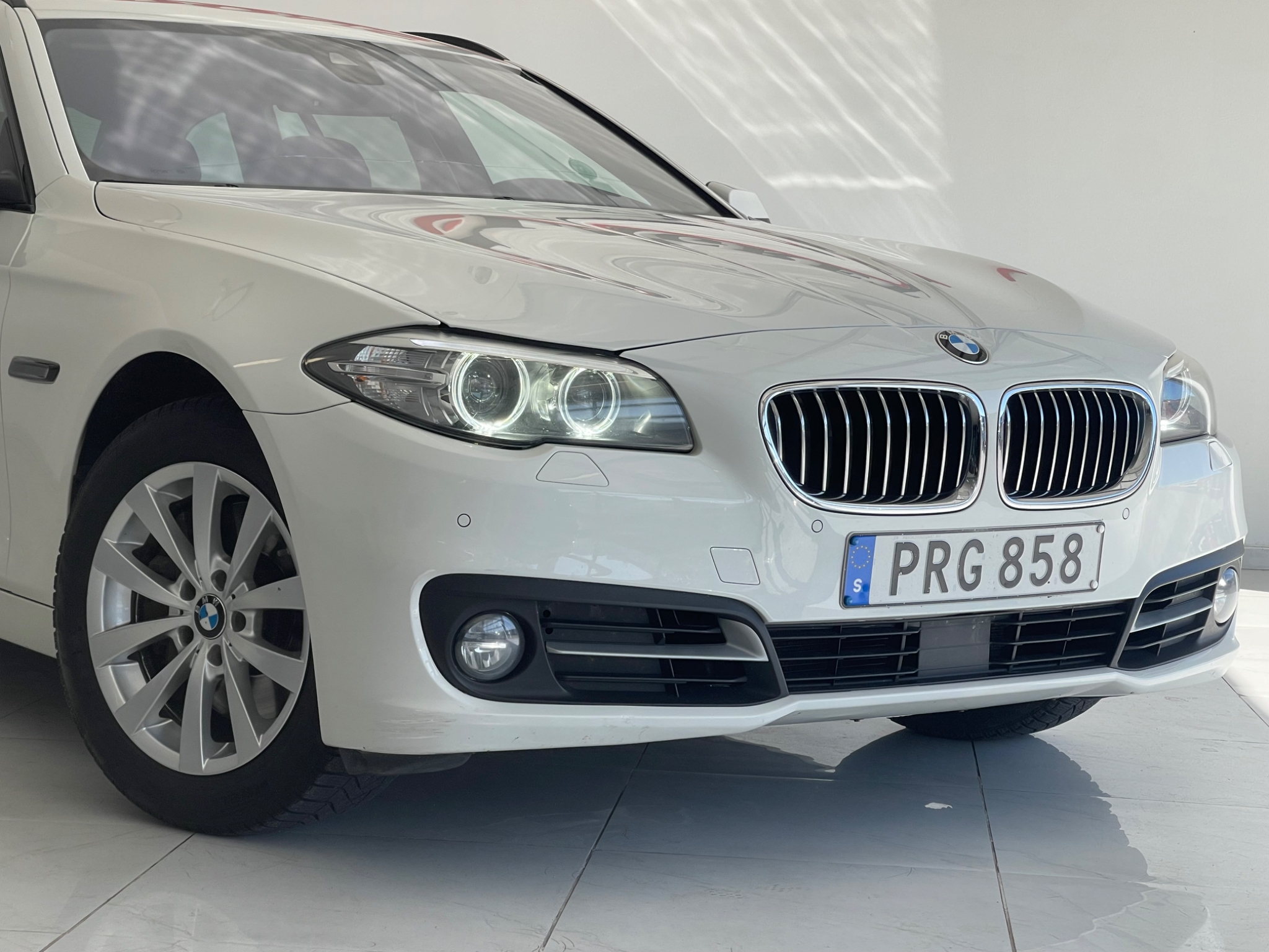 BMW 530 2014, bild 7/10
