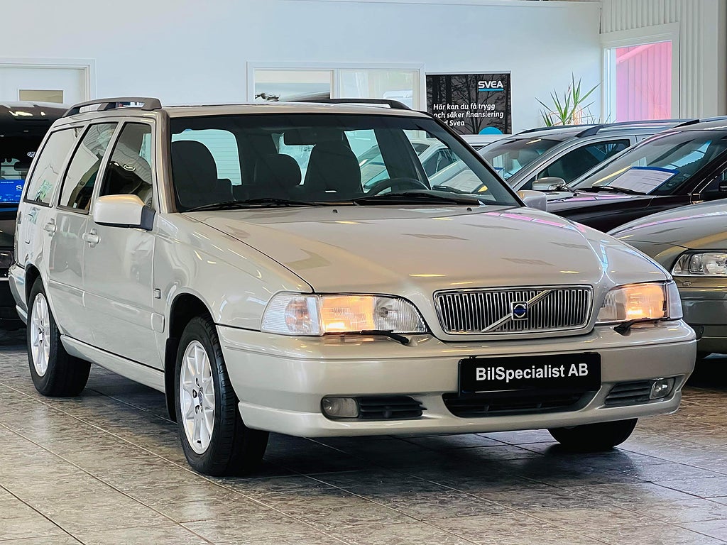 Volvo V70 #SÅLD# Toppskick NY-BES 140hk Drag 0%Ränta