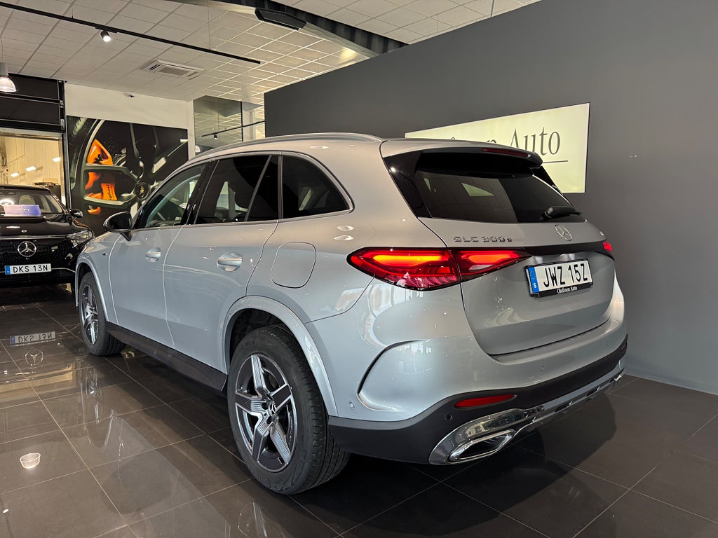 Mercedes-Benz GLC 300 e 4MATIC AMG Advanced Plus Läder El-stolar - bild 2