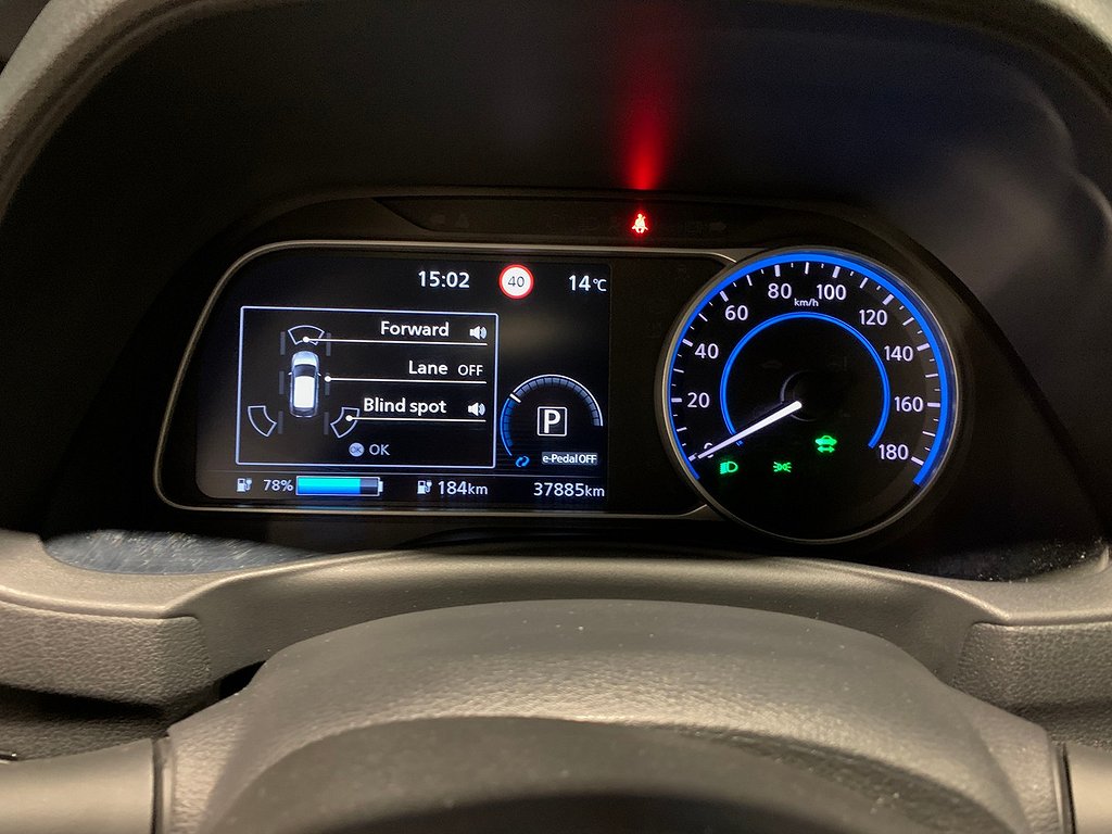 Nissan Leaf N-Connecta | 40kwh | Värmepump | 360 kamera | 2022