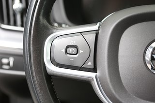 SUV Volvo XC60 12 av 28