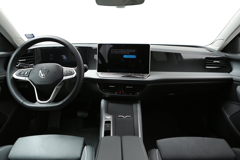 Volkswagen Passat Sportscombi 1,5 eTSI Business Värmare Drag 2025