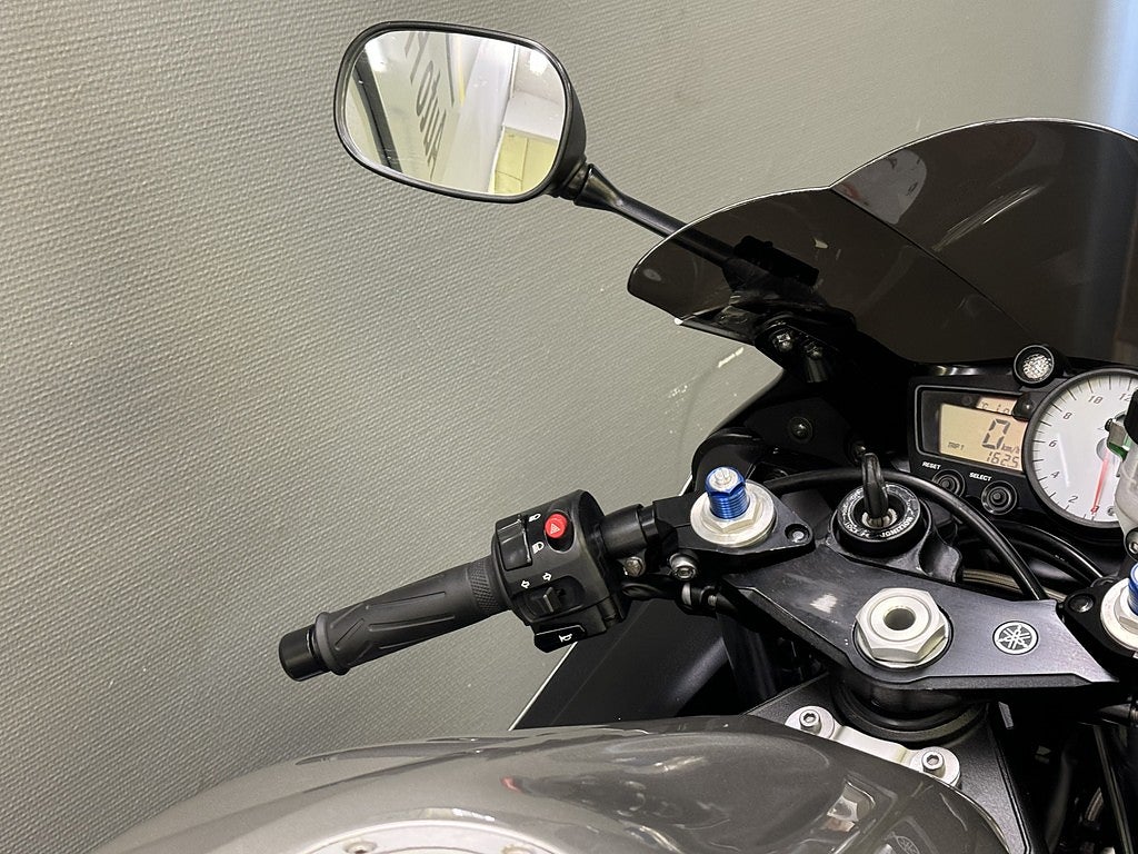 Yamaha YZF-R6 0.6