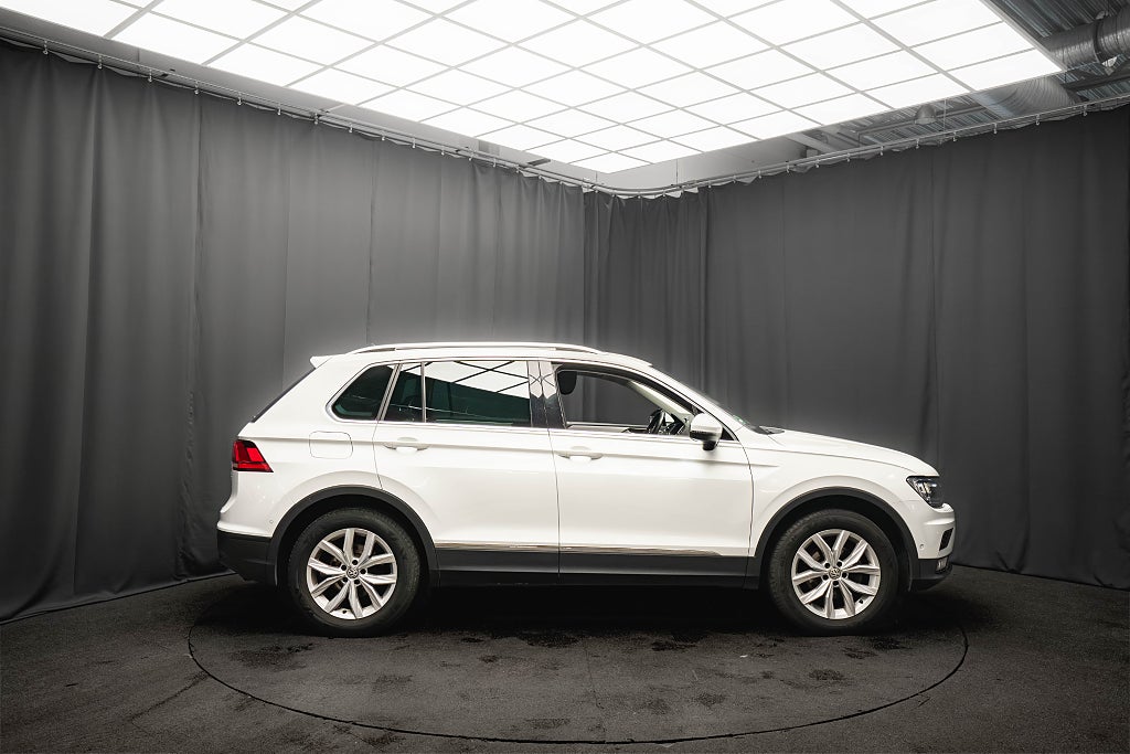 Volkswagen Tiguan TSI 4Motion LÄDER B-VÄRMARE DRAG KAMERA COCKPIT HEAD-UP