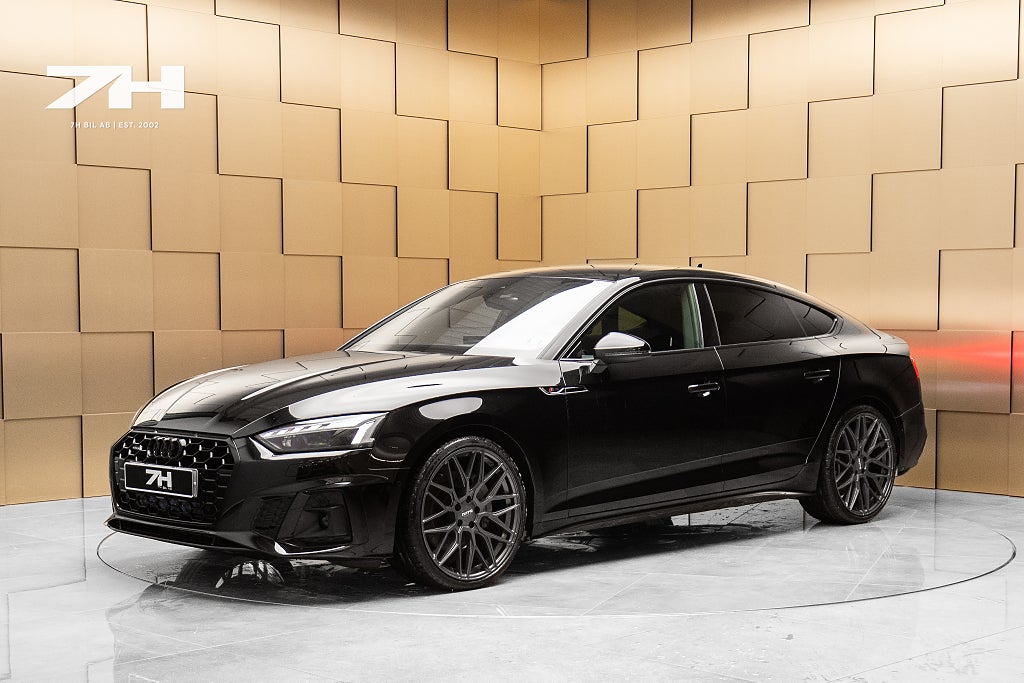 Audi A5 Sportback 45 TFSI Q S Line /Kampanjränta 3.99% / Matrix / Alpin