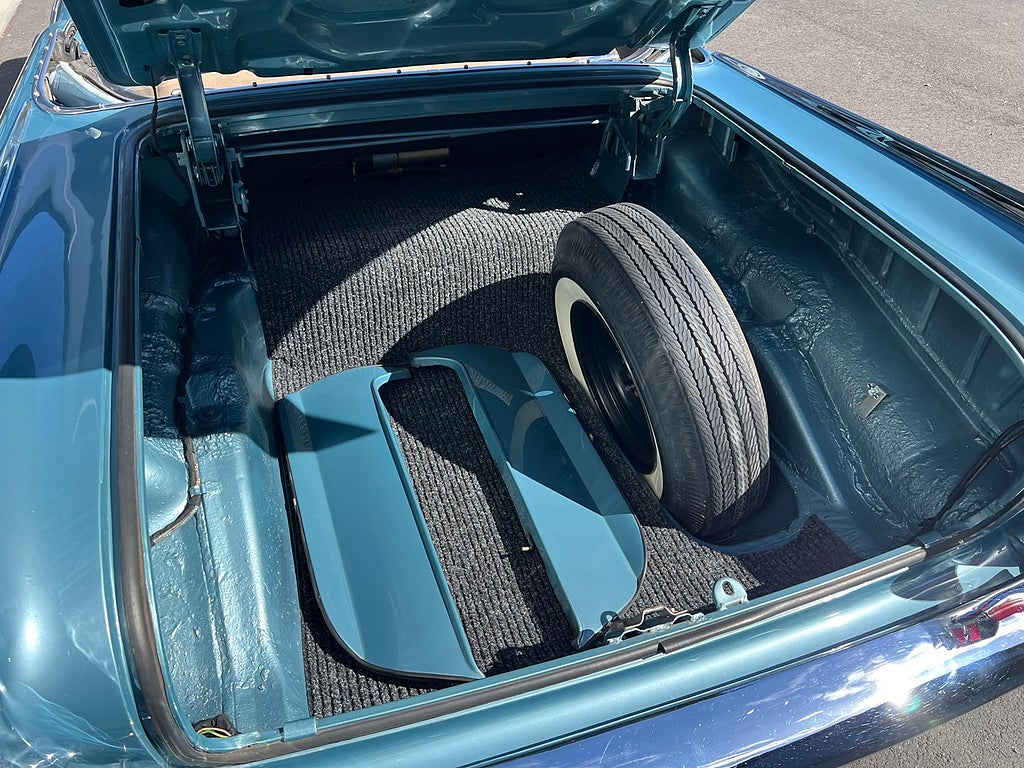 Oldsmobile Ninety-Eight Convertible Coupé 6.1 V8 Hydra-Matic, 4-trinn, 309hk, 1958