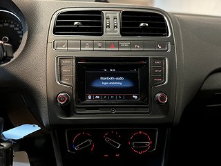 Volkswagen Polo 1.2 TSI Premium 90hk Bluetooth, Parkpilot