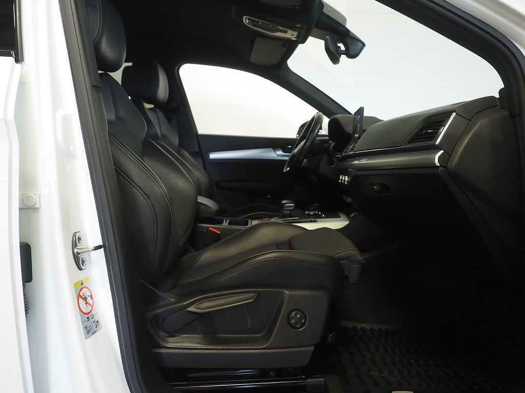 Audi Q5 40 TDI Quattro S Tronic S-Line Kamera D-Värm Dragkrok 2019