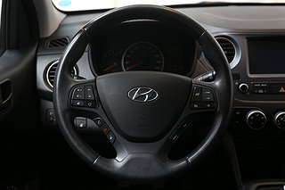 Halvkombi Hyundai i10 11 av 22