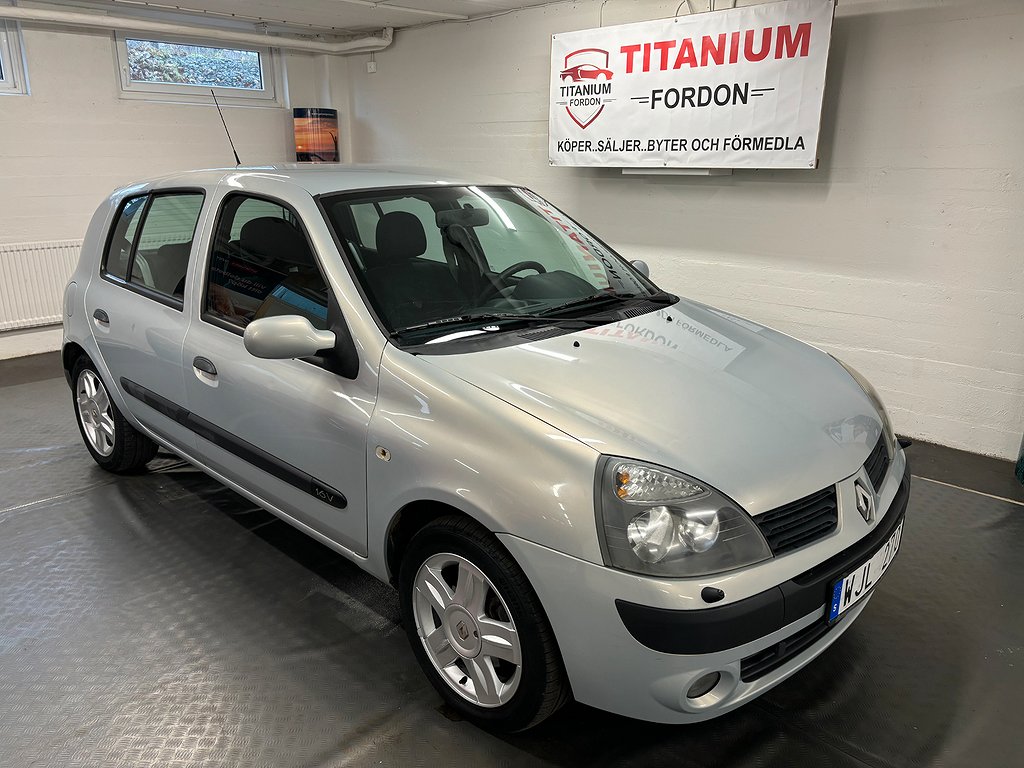 Renault Clio  Halvkombi  ## SÅLD ##