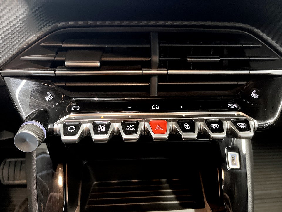 Bild på Peugeot 208 Style Hybrid 100hk Aut CARPLAY BACKSENSORER
