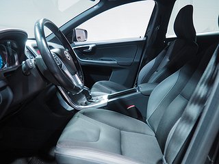 SUV Volvo XC60 13 av 23
