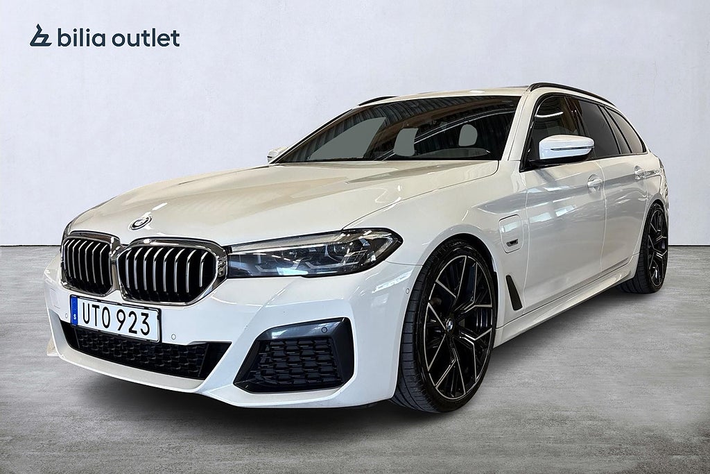 BMW 530e xDrive Touring Steptronic M Sport / Dragkrok / Navi