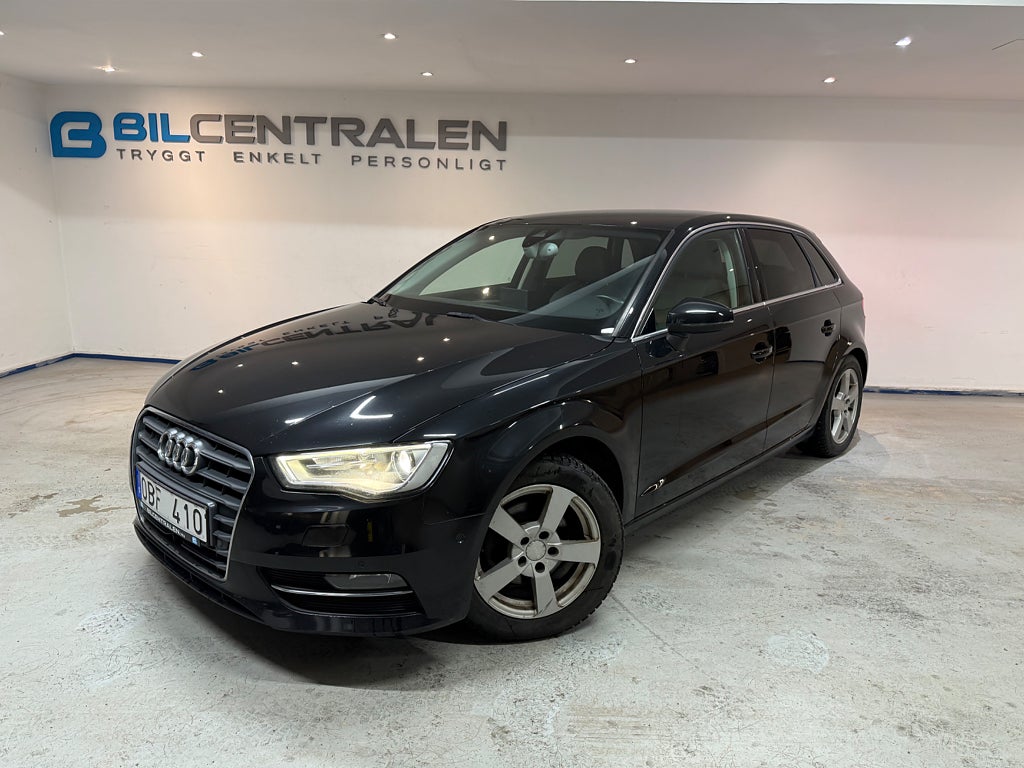 Audi A3 Sportback 2.0 TDI S Tronic Ambition,  keyless elstolar