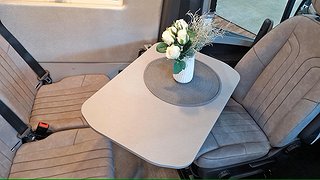 Husbil-halvintegrerad Robeta Adonis Mercedes AUT 6 av 12