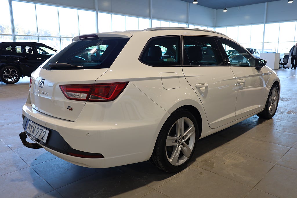 Seat Leon ST 1.4 TSI FR Pano Drag Kamera PDC Blåtand 2016