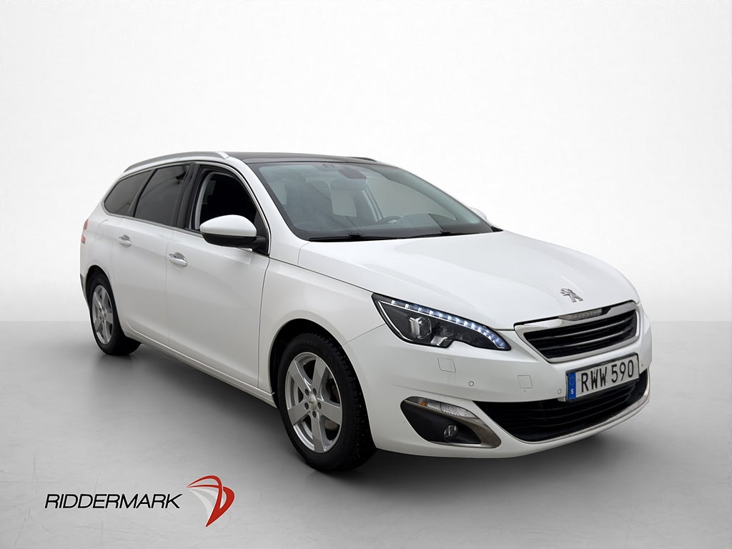Peugeot 308 1.2 PureTech Allure Pano Keyless Navi Sensorer