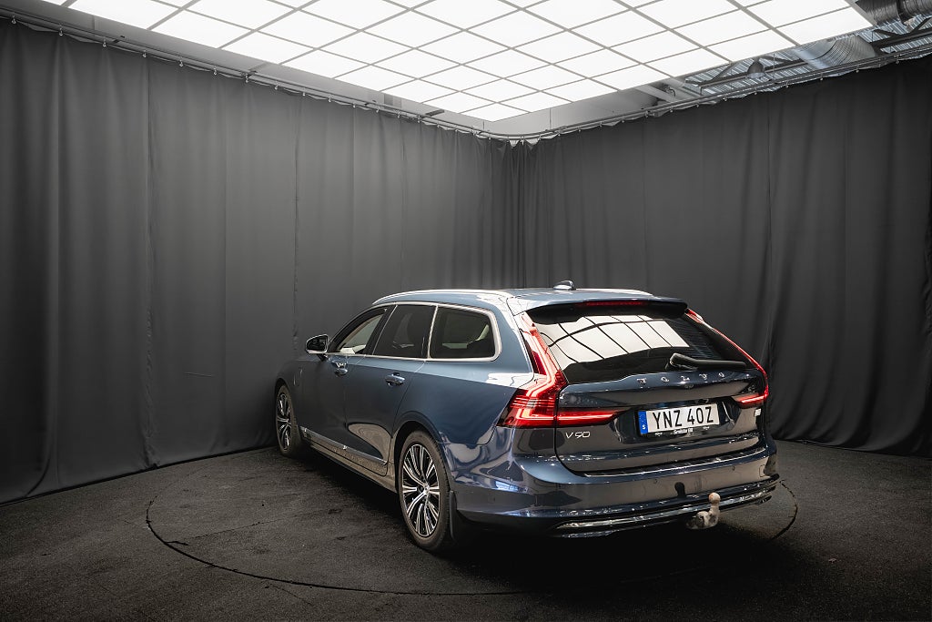 Volvo V90 Recharge II T6 AWD Inscription PANO LÄDER DRAG 360° H/K