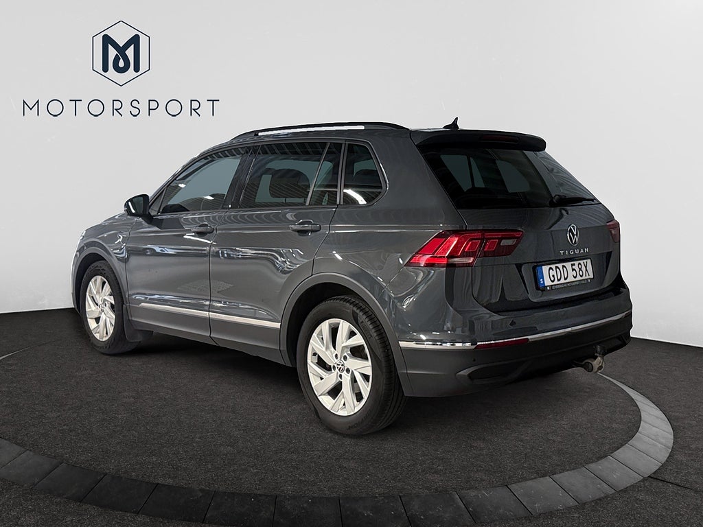 Volkswagen Tiguan 150hk Aut Dragkrok Adap-fart Carplay Backkamera Värmare bild 3