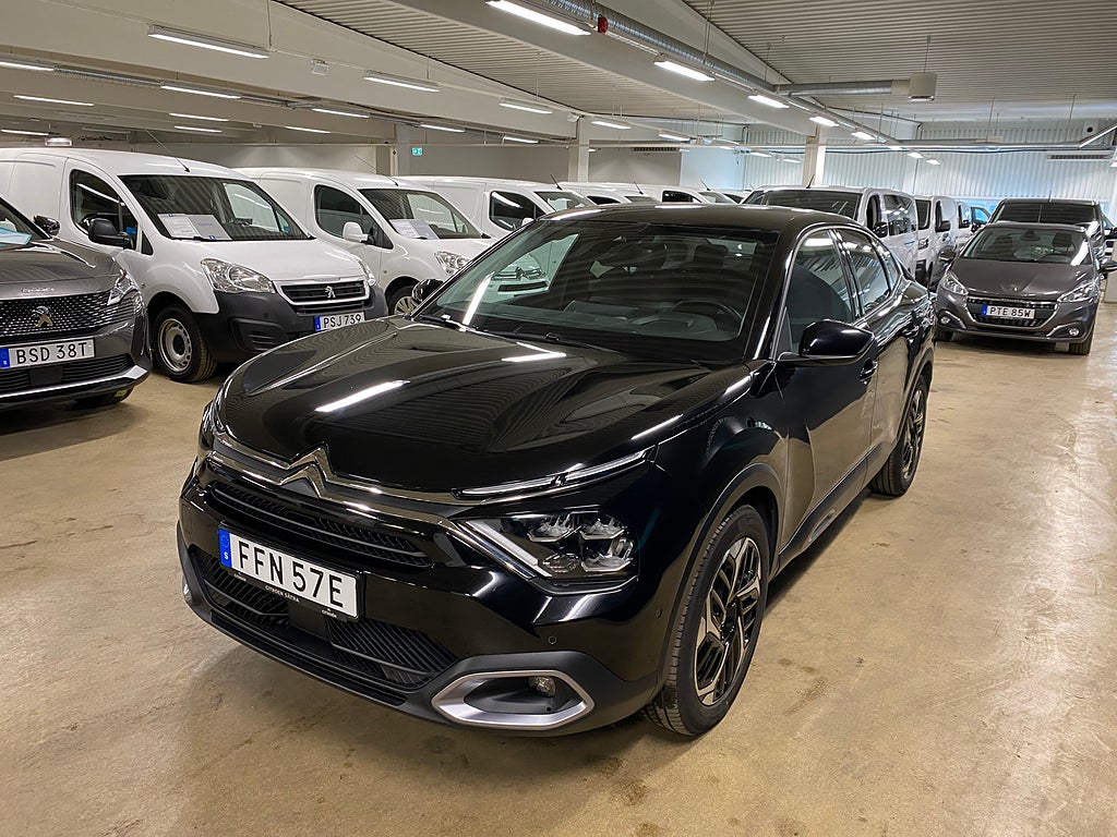 Bild på Citroën C4 X SHINE 1.2 PT 130hk Aut - CARPLAY, RATTVÄRME