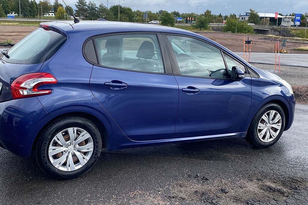 Peugeot 208 2012 - miniatyr 4