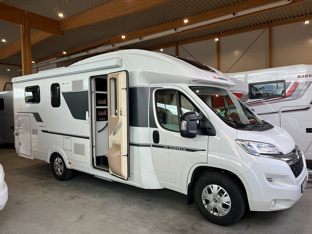 Coral Axess 670 SL - Adria Coral Axess 670 SL /B-körkort/Drag/Backkamera/Maxxfan/