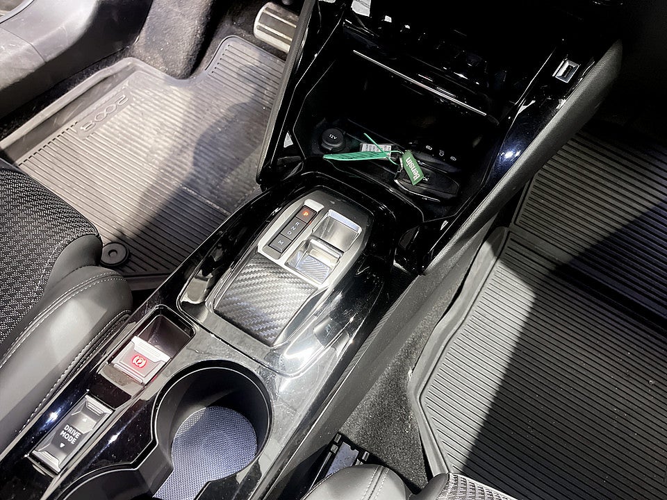 Bild på Peugeot 2008 GT 1.2 PT 130hk Aut B-KAMERA CARPLAY