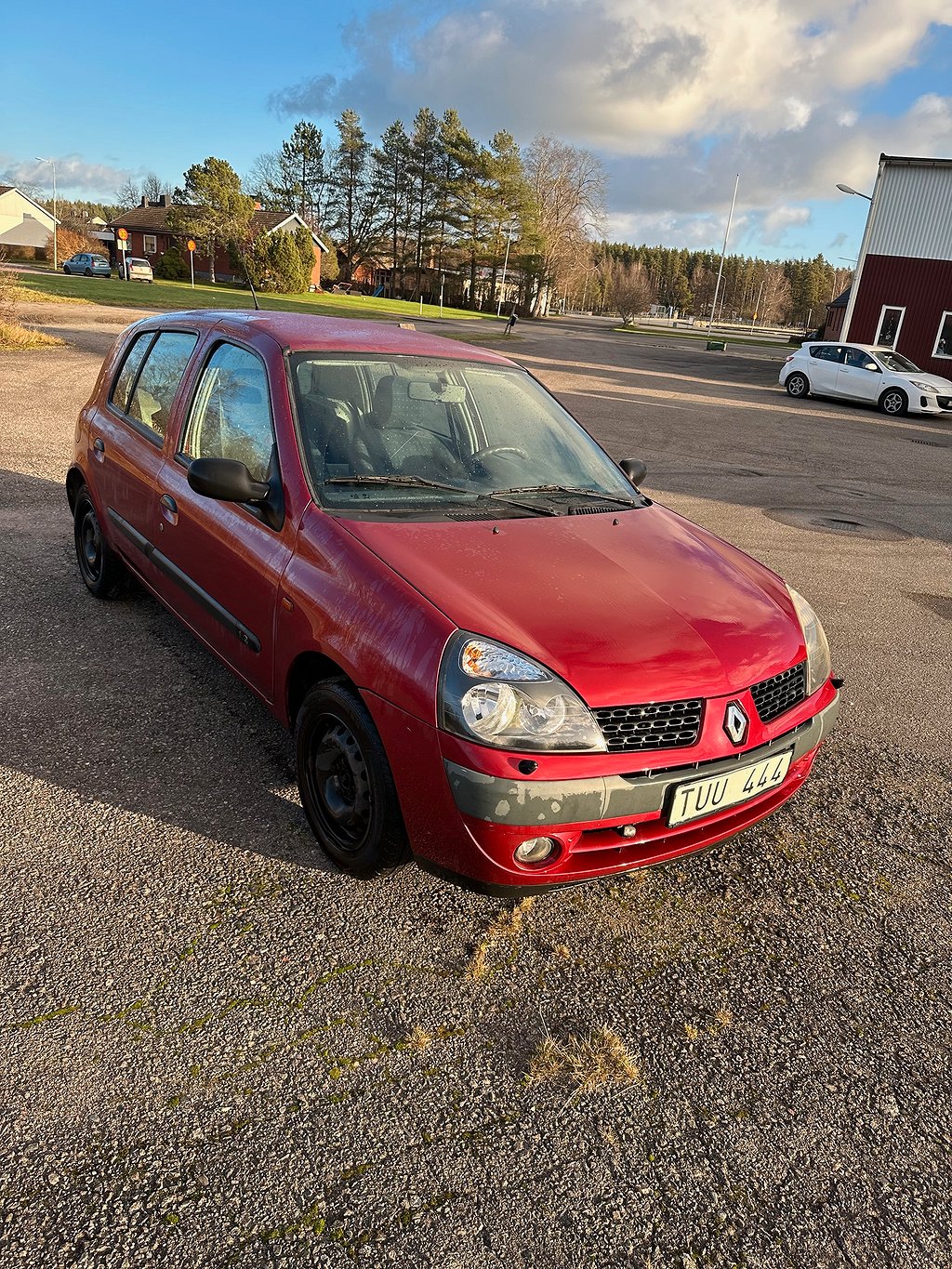 Renault Clio 5-dörrars Halvkombi 1.2 Authentique Avbet 290:-