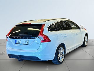 Volvo V60 D4 Momentum Business Edition Pro Drag/SoV-Däck/P-Sens – bild 6