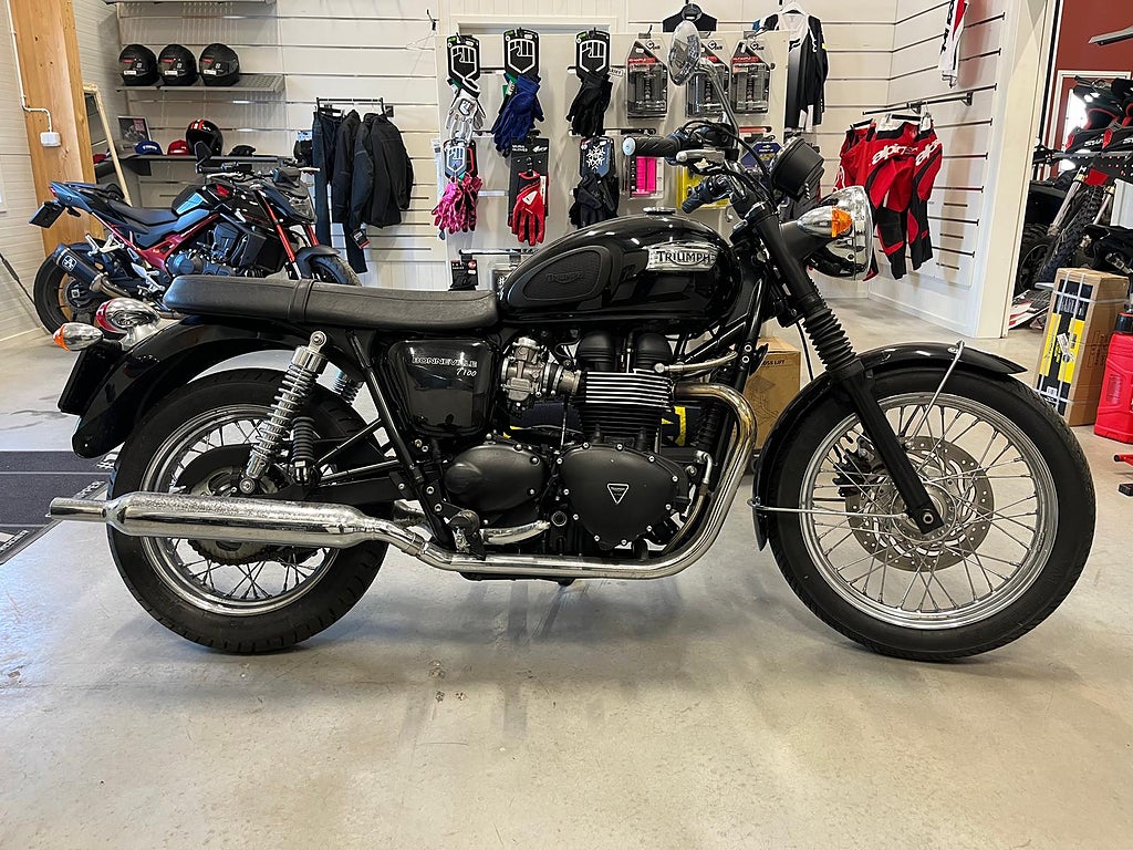 Triumph Triumph BONNEVILLE 865 T100 BONNEVILLE 865 T100