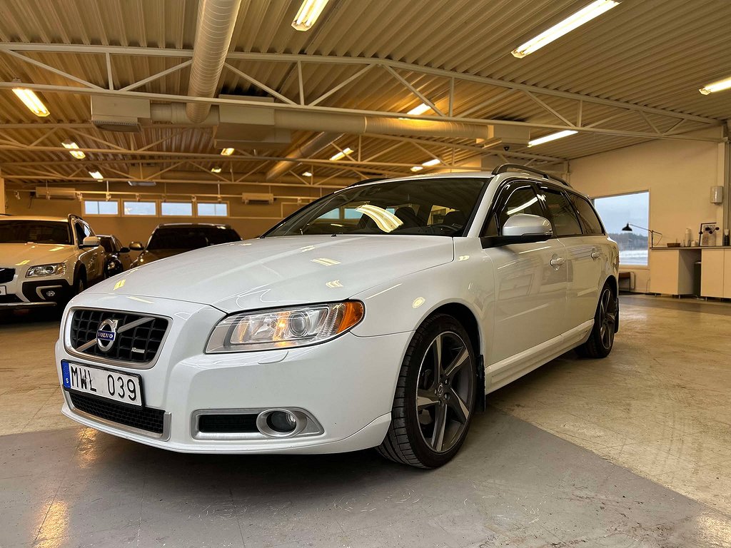 Volvo V70 D4 Momentum R-Design 163hk Drag Kamrem bytt PDC