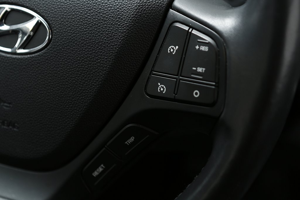 Hyundai i10 1,0 blue 67hk Trend 5D CarPlay P-sensor 2020