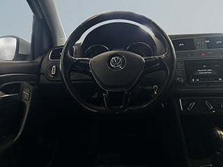 Volkswagen Polo 5-dörrar 1.2 TSI BT/Låg skatt/0,47L/mil/Sätesvärme
