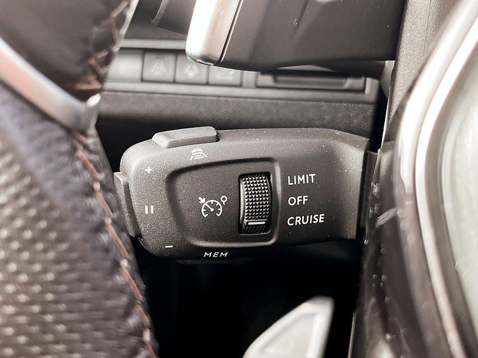 Bild på Peugeot 5008 GT 1.2 PT 130hk Aut 7-SITS B-KAMERA 