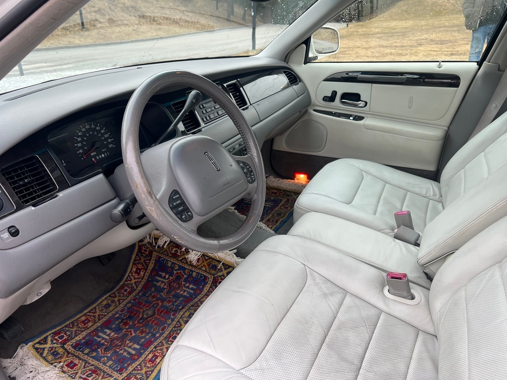 Lincoln Town Car 4.6 V8 2V SOHC 1999, kuva 4/30