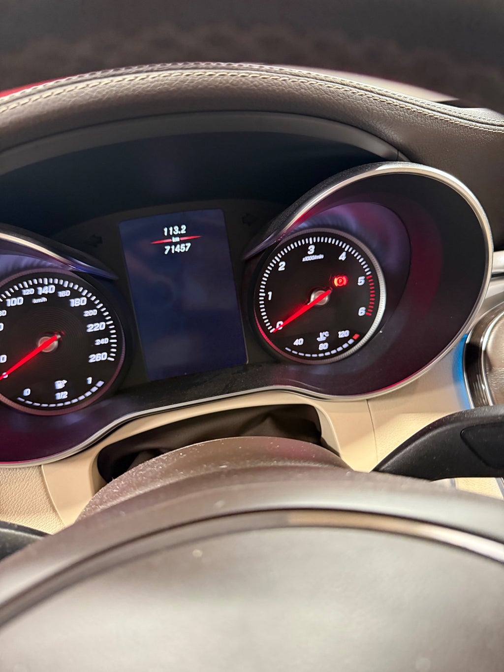 Mercedes-Benz GLC 220 d 4MATIC Värmare Läder Burmester Drag - bild 19