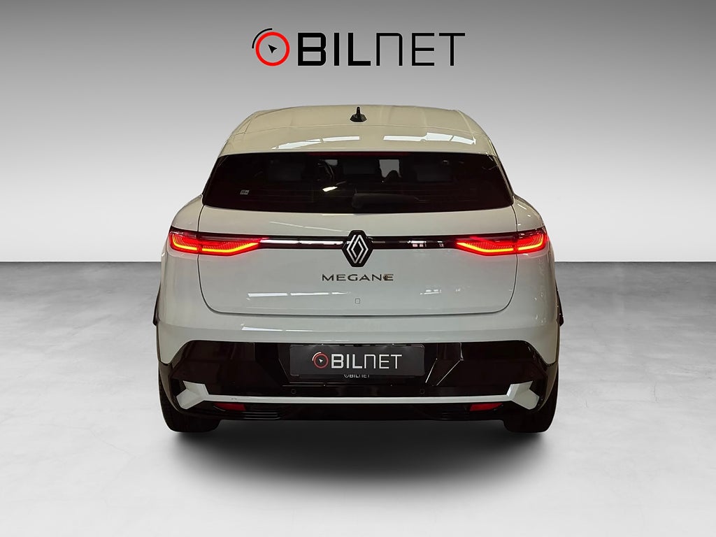 Renault Mégane E-TECH 60 kWh Electric 2023 / 960mil Equilibre 220hk Kame