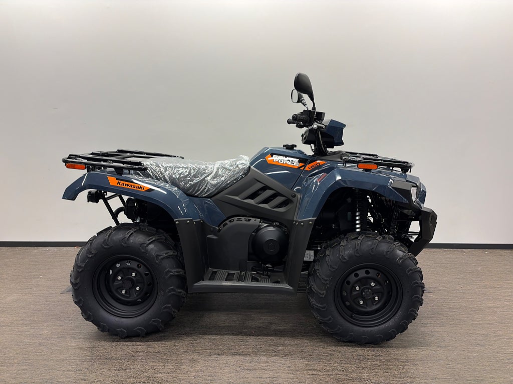 Kawasaki BRUTE FORCE 450 Traktor Demo