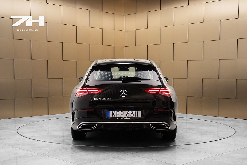 Mercedes-Benz CLA250 e Shooting Brake AMG Line / Pano / Drag /  B.Kamera
