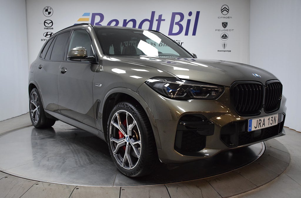 BMW X5 xDrive45e /Innovation / Sätesventilation / Pano / DAP