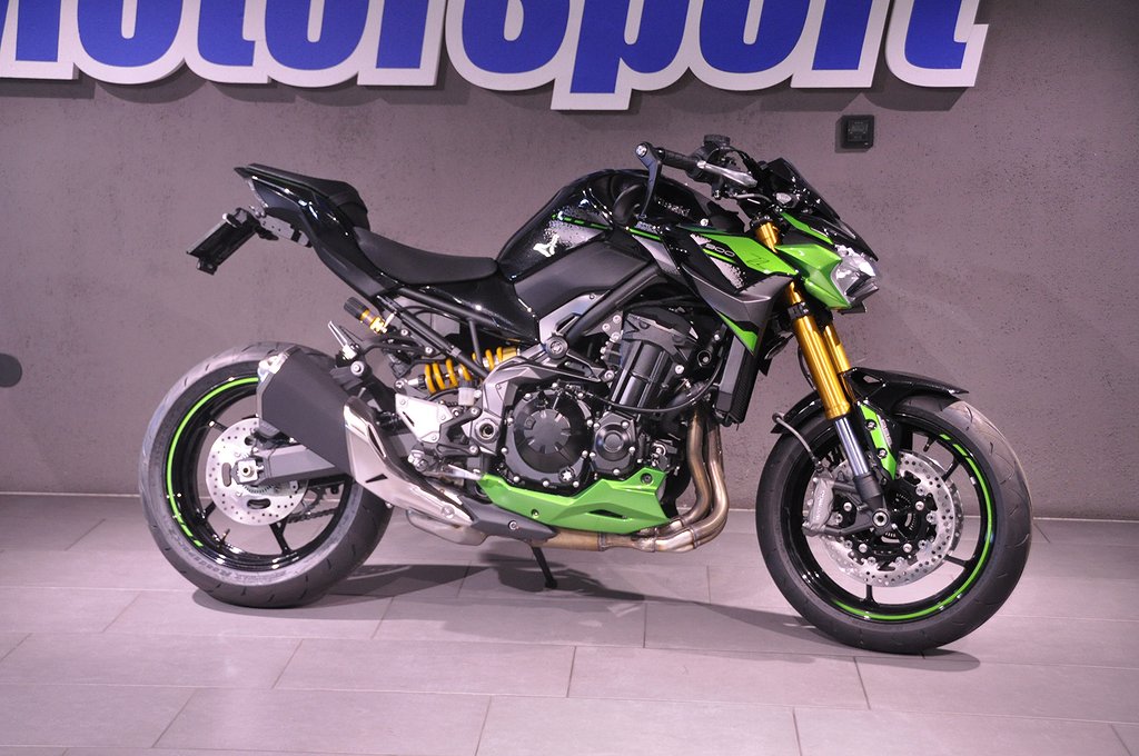 Kawasaki - Z900SE *UTRUSTAD* SPARA 18.000:-