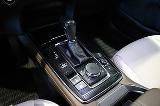 SUV Mazda CX-30 19 av 22