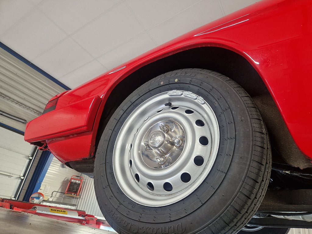 Alfa Romeo Spider 1985 - miniatyr 25