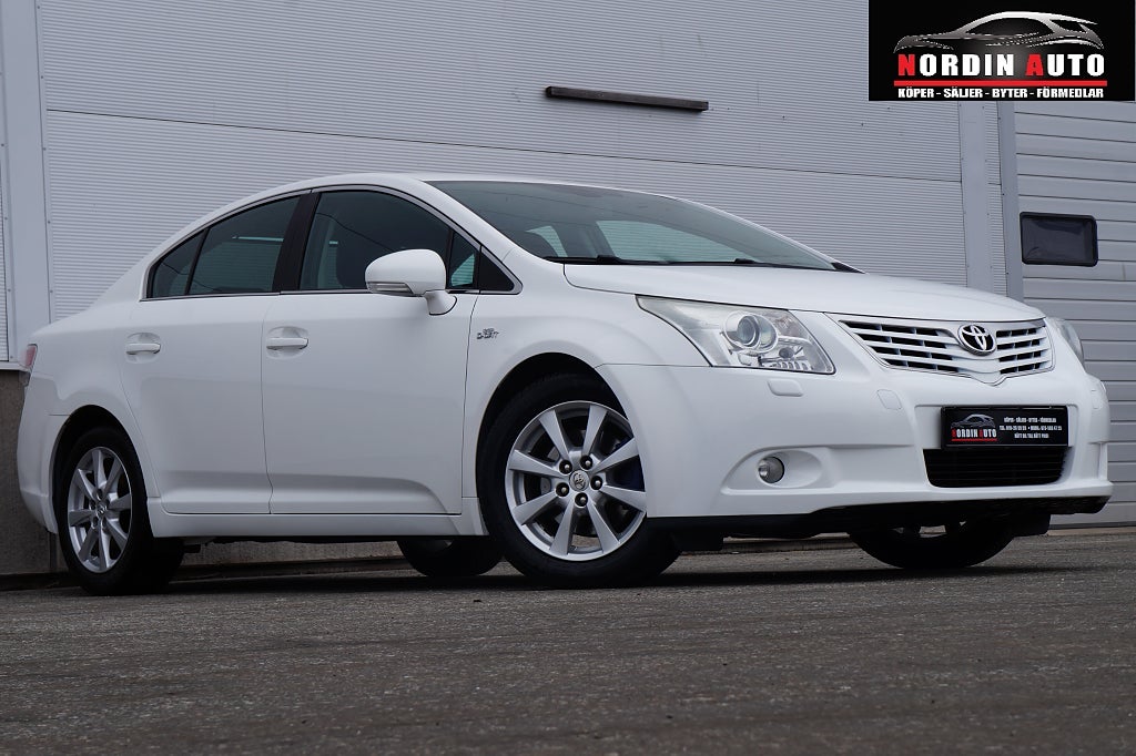 Toyota Avensis Sedan 2.2 D-4D Executive | Dieselvärmare | Dragkrok | 