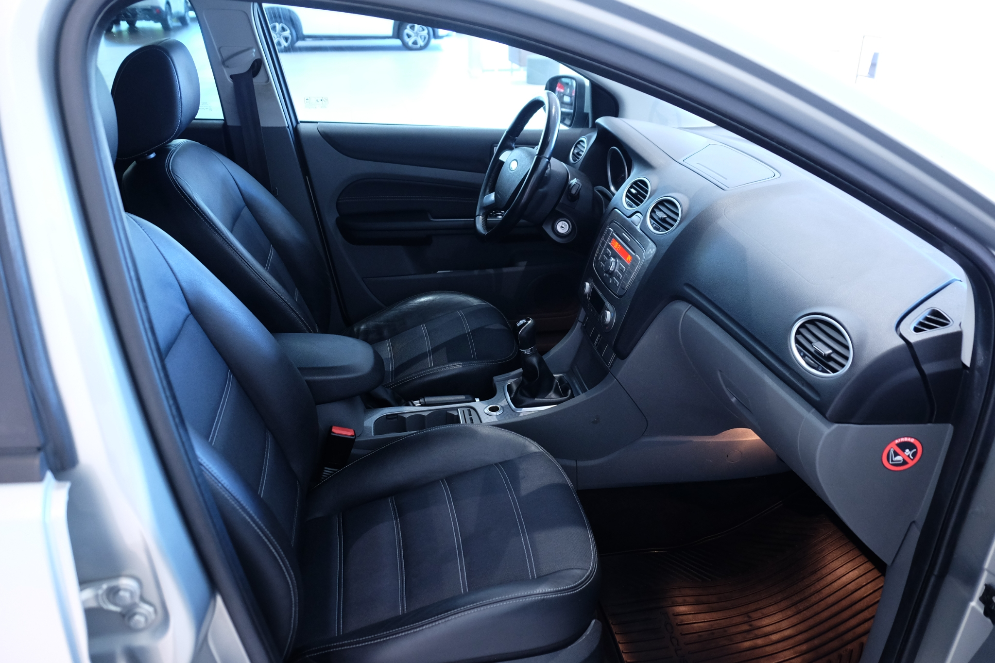 Ford Focus 1,6 109hk TDCi / Dragkrok 2010, bild 7/45