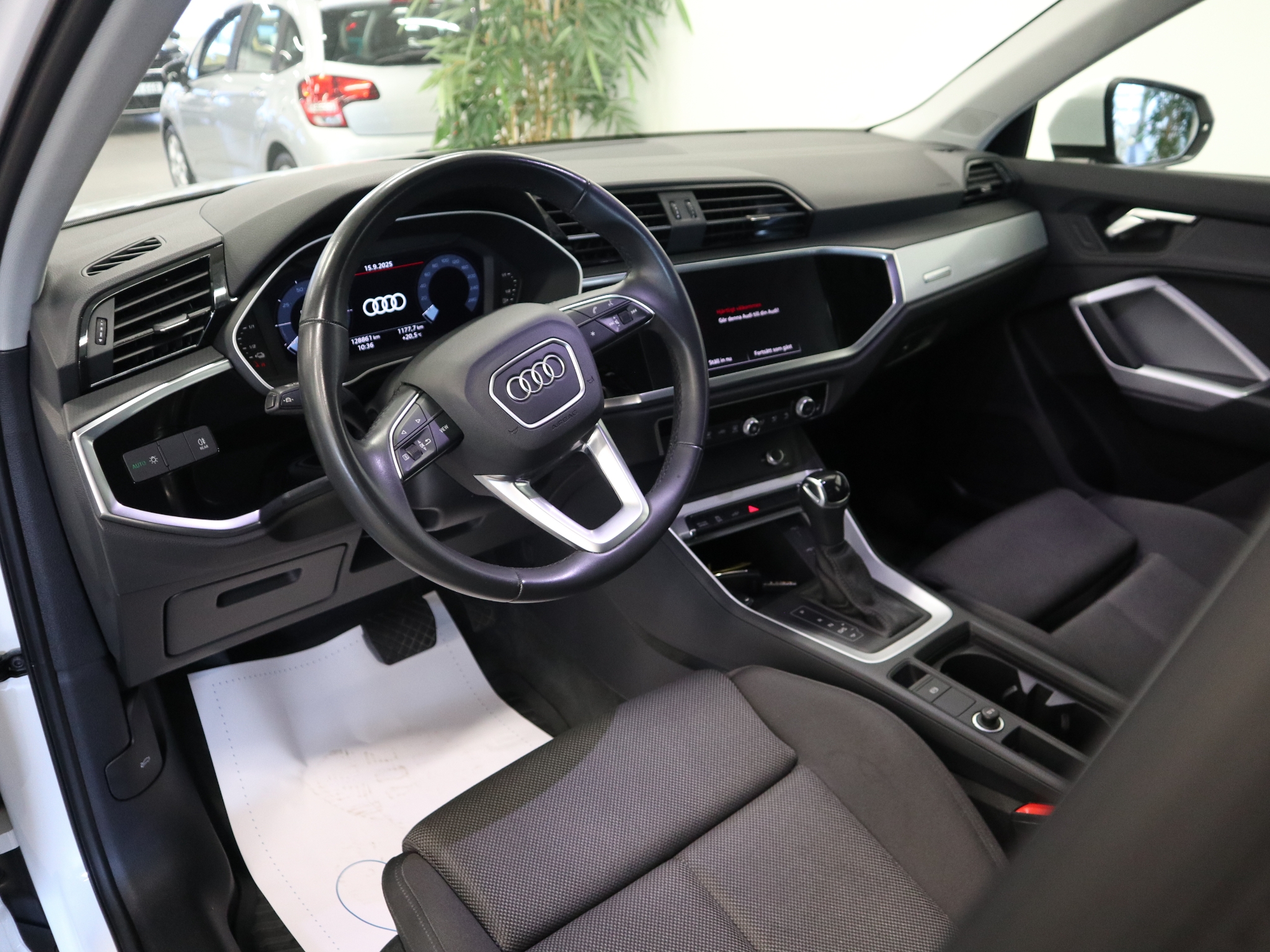 Audi Q3 2023, photo 7/34