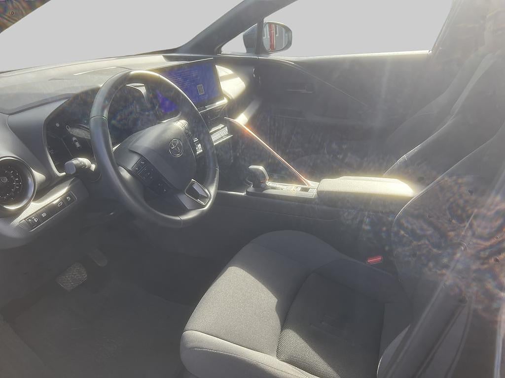 Toyota C-HR 2024 - miniatyr 6